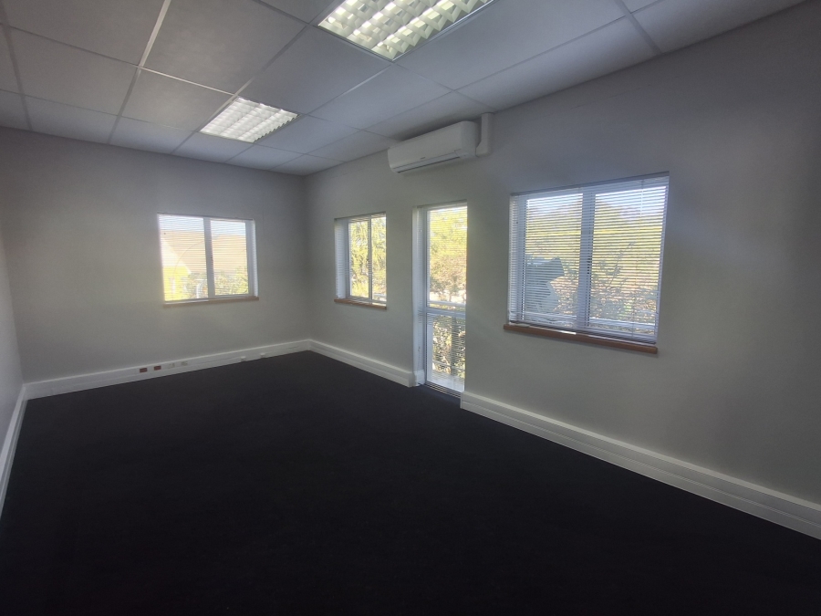 To Let Commercial Property for Rent in Berea Eastern Cape